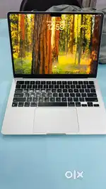 Macbook Air M2 Mint Condition
