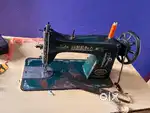 Sewing machin for sale