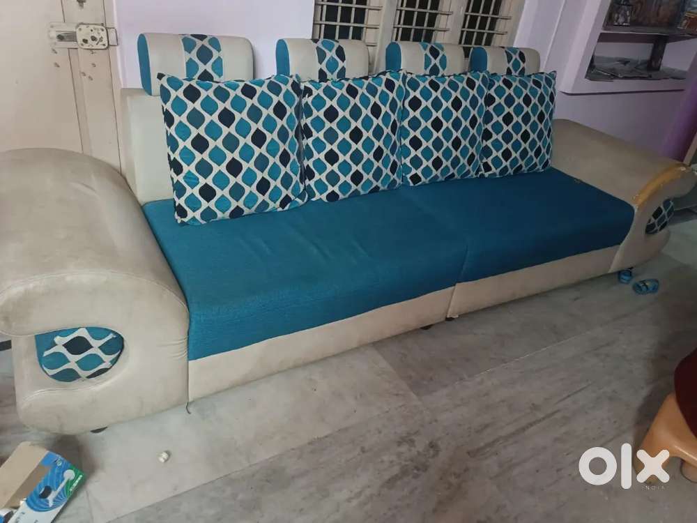 Sofa for sell