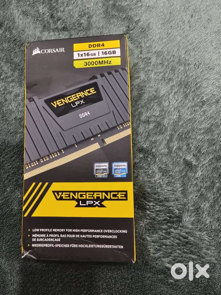 CORSAIR DDR4 16GB RAM VENGEANCE