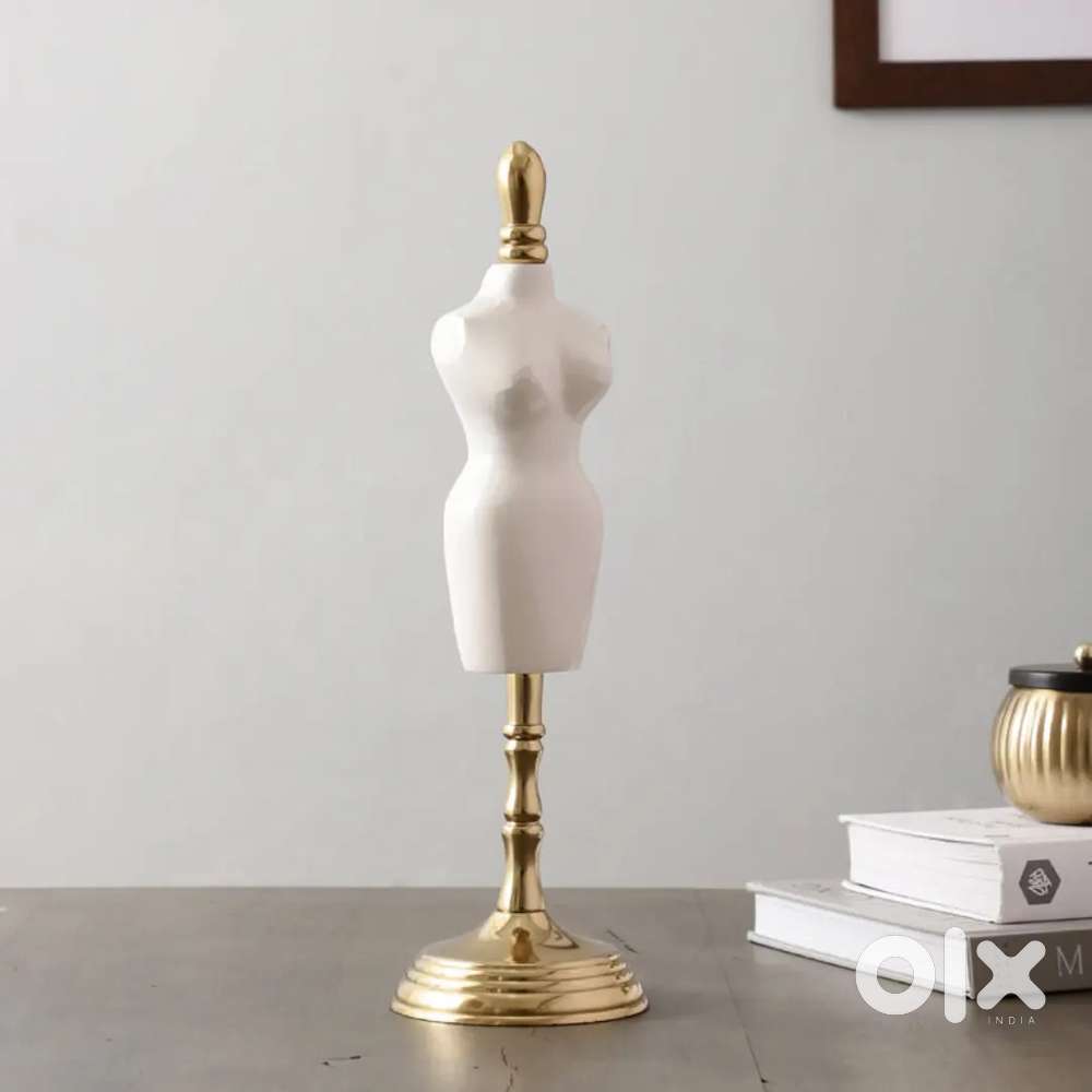 Wanted cutter cum Tailor & Hand embroidery worker