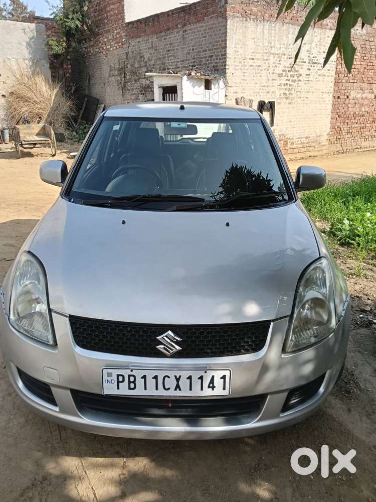 Swift 2005 petrol ZXI top modal passing 2030