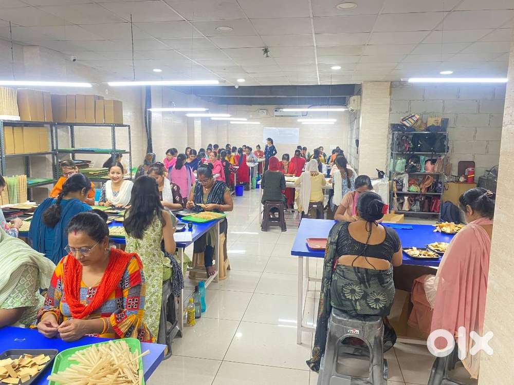 cone banane ke liye girls