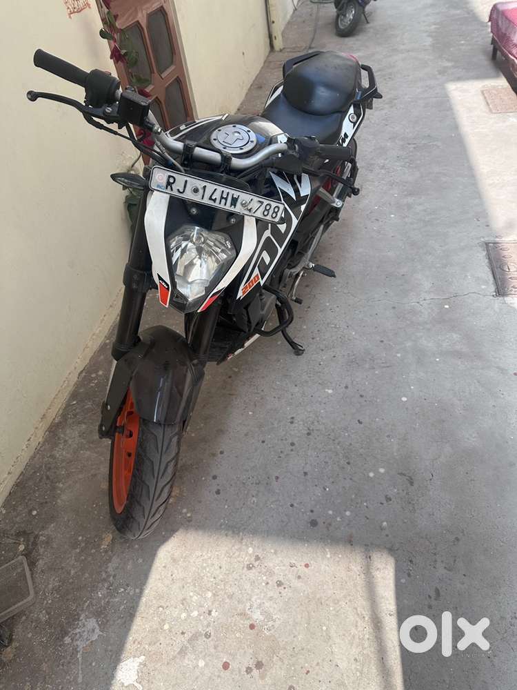 Ktm duke 200