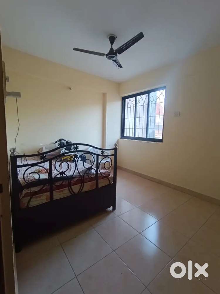 2bhk unfurnished flat available for the sale