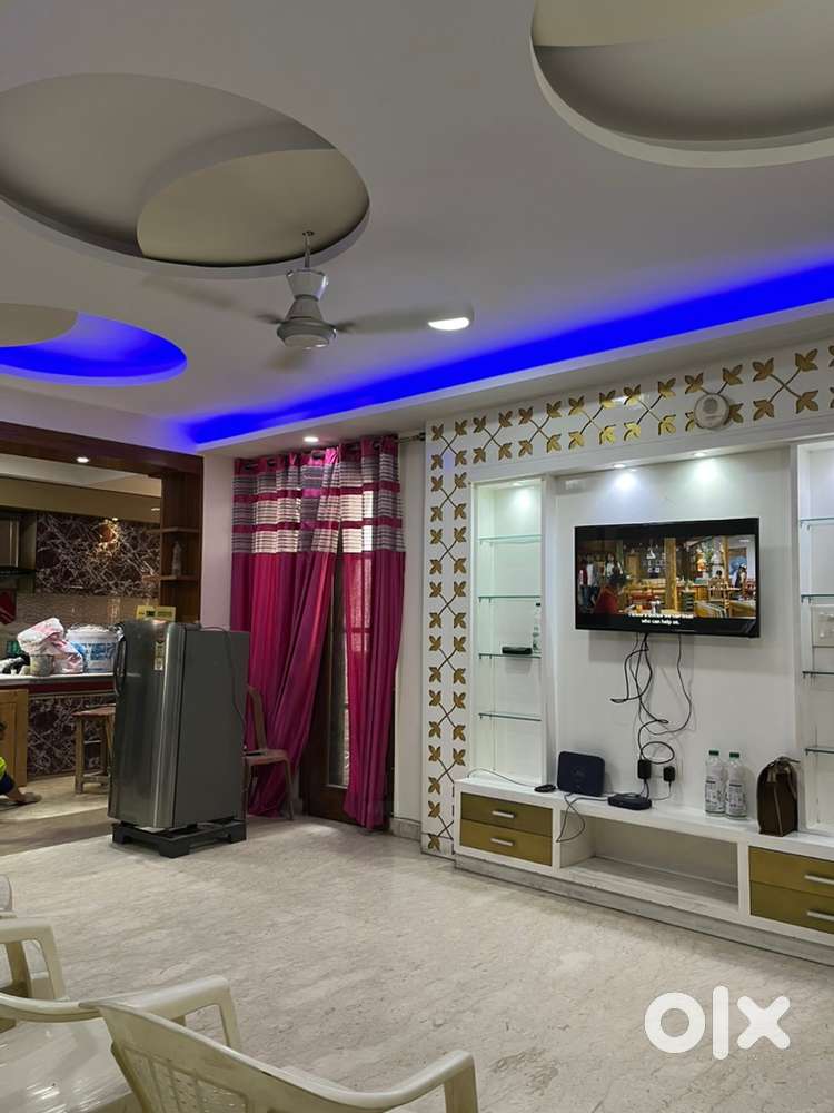 Best luxury furnished PG for girls in janak puri with or without meal