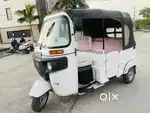 CNG BAJAJ AUTO