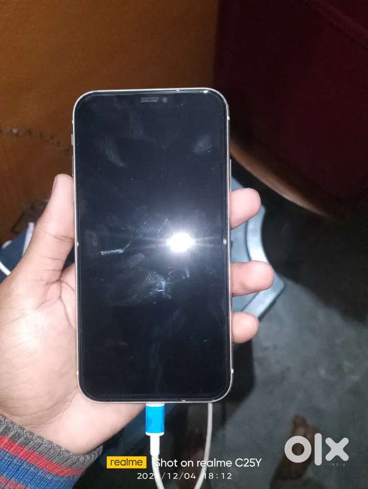 iPhone 11  battery 84 ..with charger . excellent condition