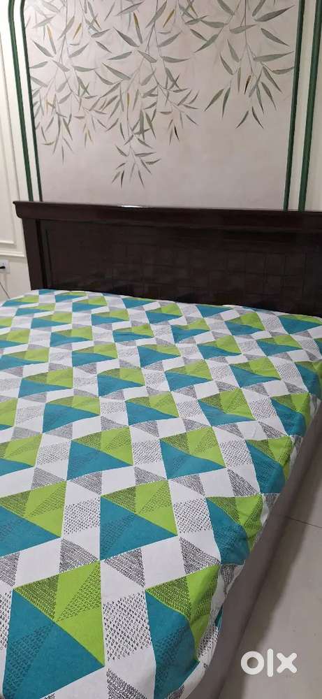 King size bed