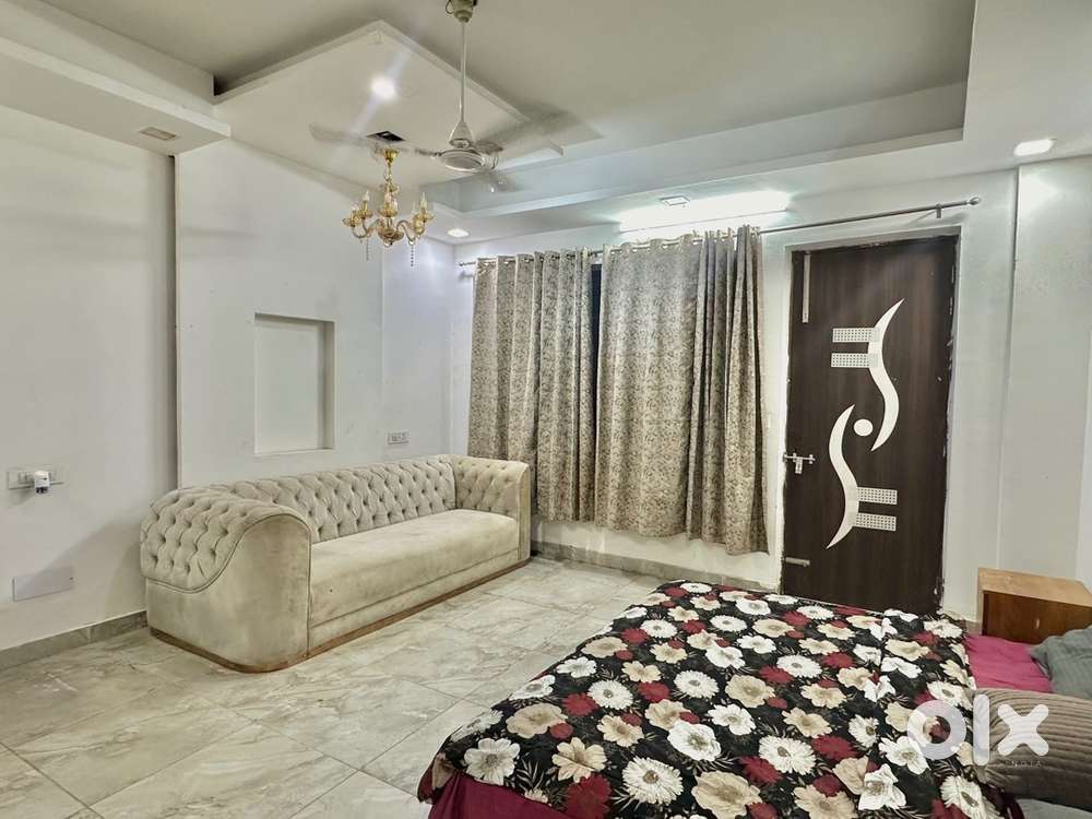 housekeeping staff for guest house