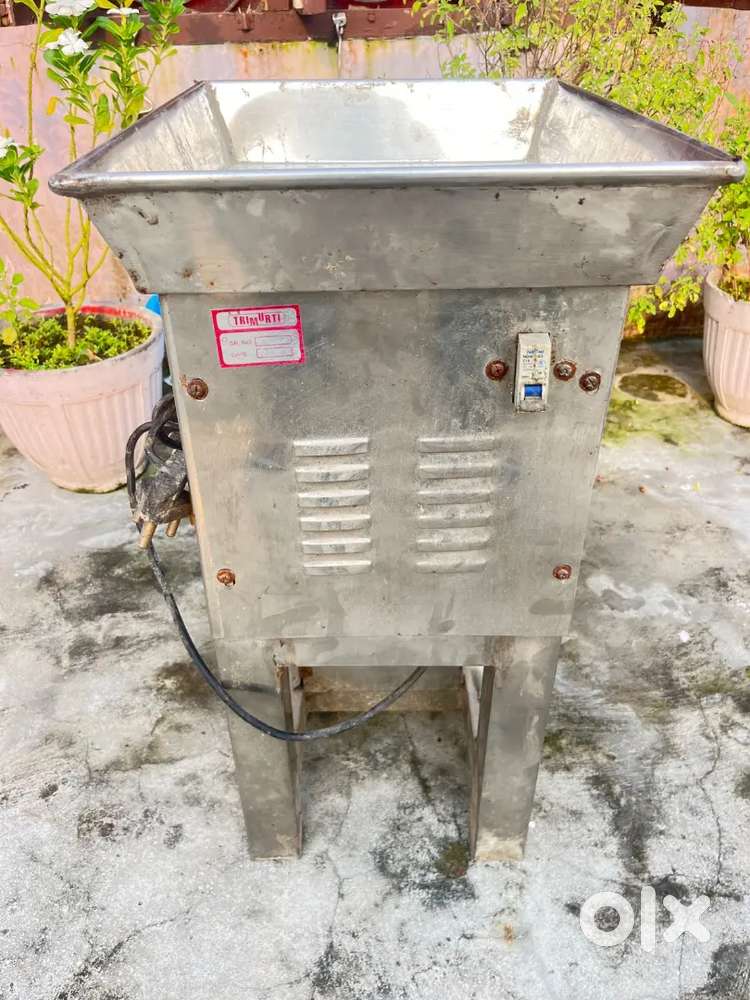 Restaurant grinder