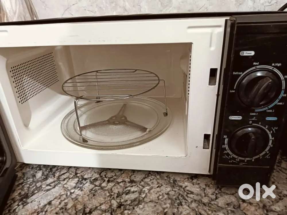 Electrolux Grill & Convection Microwave Oven – Good Condition
