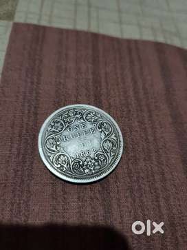 One Rupee 1862 Victoria Queen coin