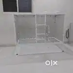 Im selling bird's cage 5ft 3ft 2.5ft I used  4 months