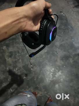 Gaming headphones