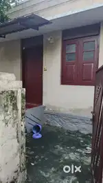 3 share house for girls