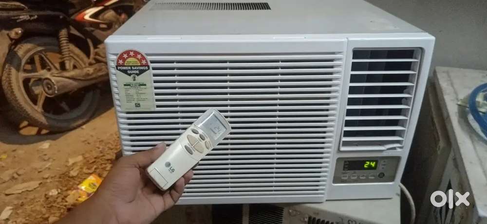 Window AC 1 ton 5 star with remote control
