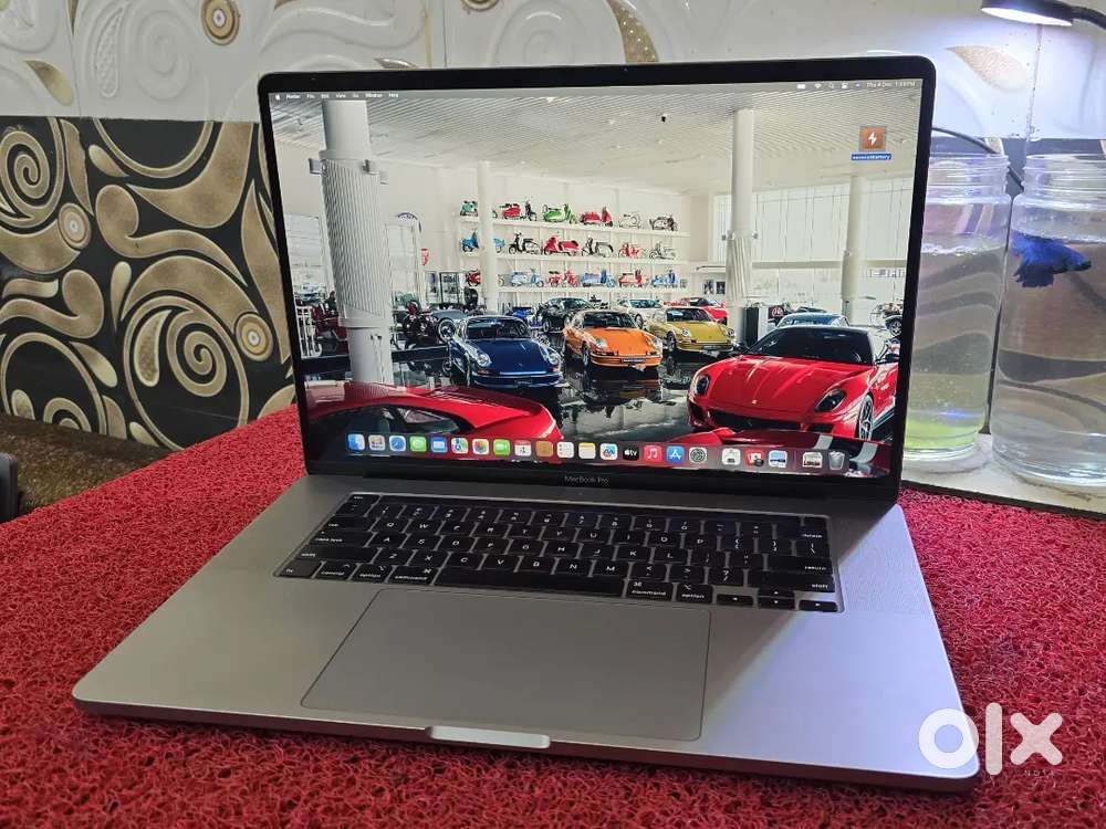 Apple Macbook Pro 2021 i7 16gb 512gb 5.5gb Graphics 16inch Retina