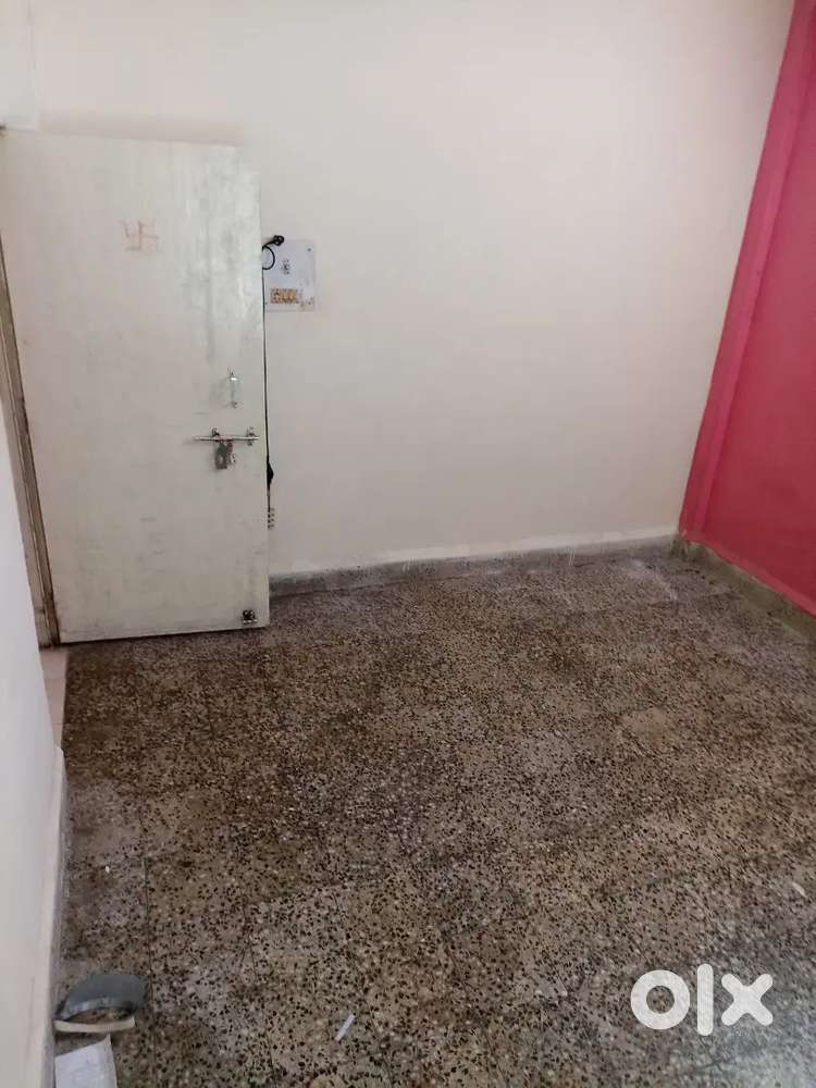 Roommate required in awadhpuri