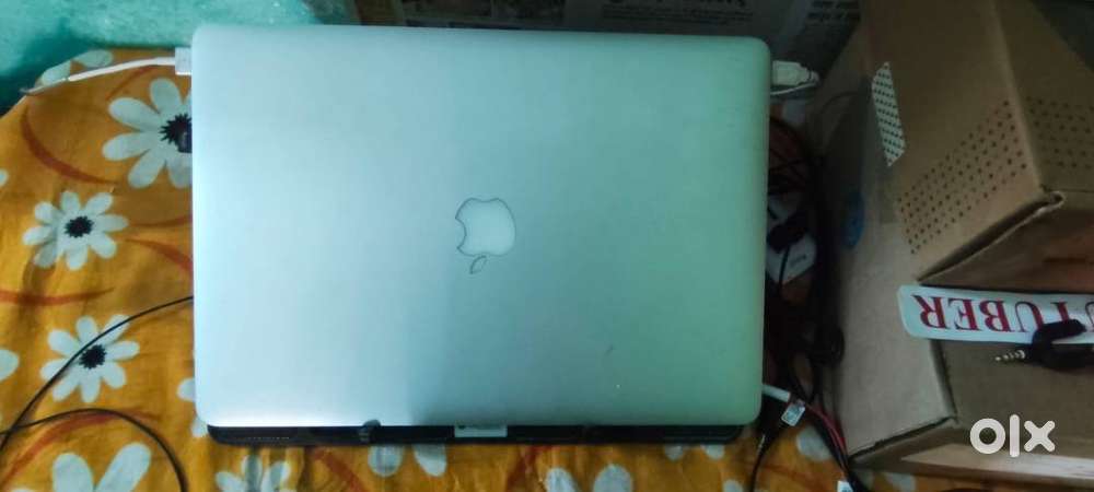 MACBOOK PRO 2015 ( 16GB RAM +256 GB STORAGE )