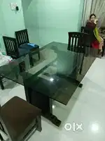 Dining table with 6 chair