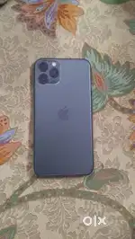 Iphone 11 pro 256gb with box and orignal charger koi less ki hoyegi