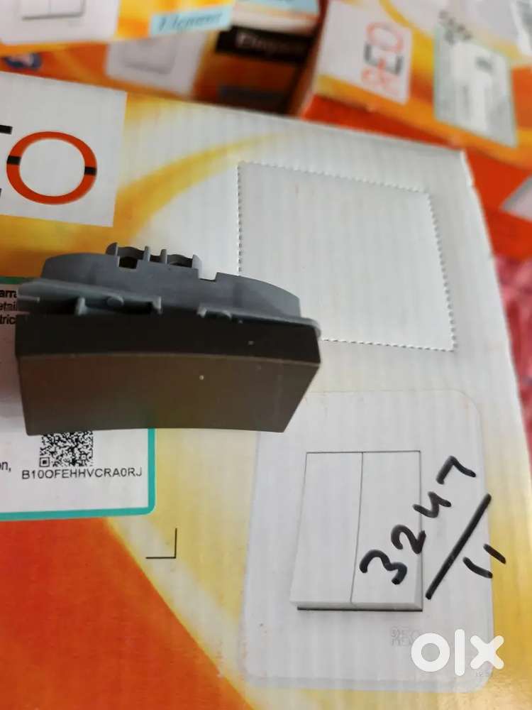 REO HAVELLS SWITCH GREY COLOUR