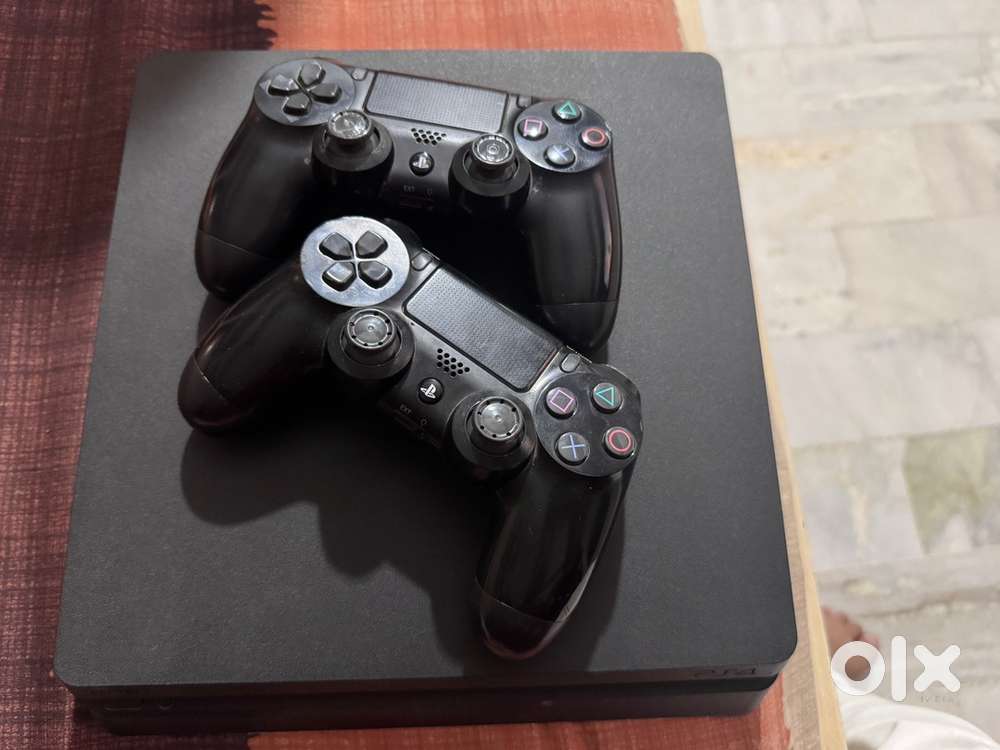 Playstaton 4 slim