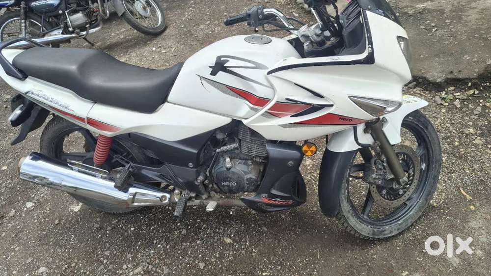 Karizma R - White colour