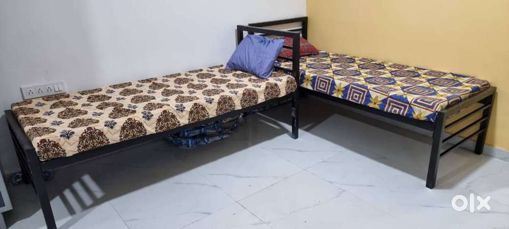 Thane W without brokerage near by railway station