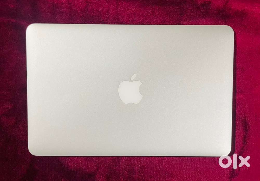 Apple Macbook Air 11 inch