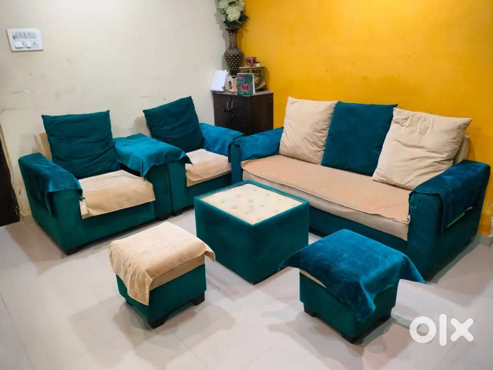 Cream and bottle green sofa set