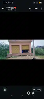 Hmara ghr area ke sb se bich me hai aas pas hariyali hai