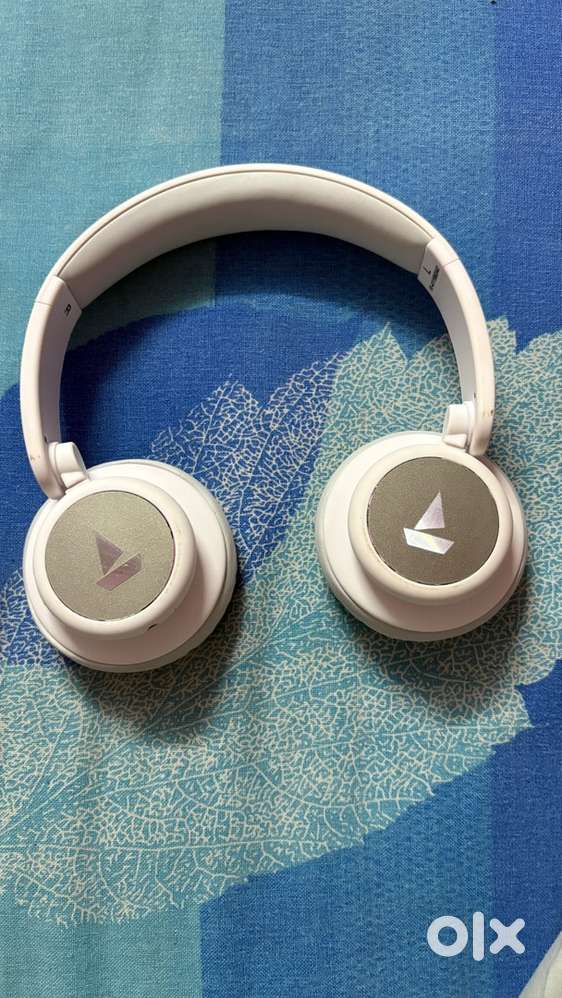 Boat rockerz 450 pro (White Purity)