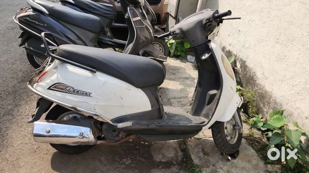 Suzuki Access 125 Moped