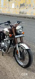 Full tip top gadi non-used say insurance full say brand new bike