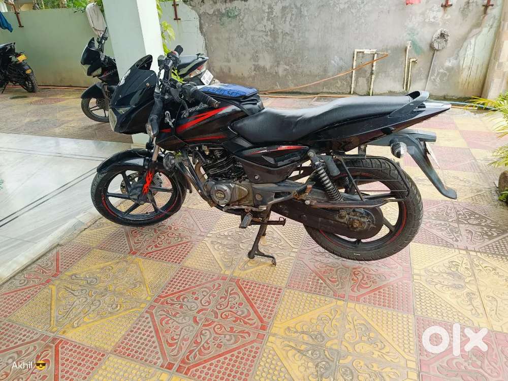 Bajaj pulsar 150 bs4