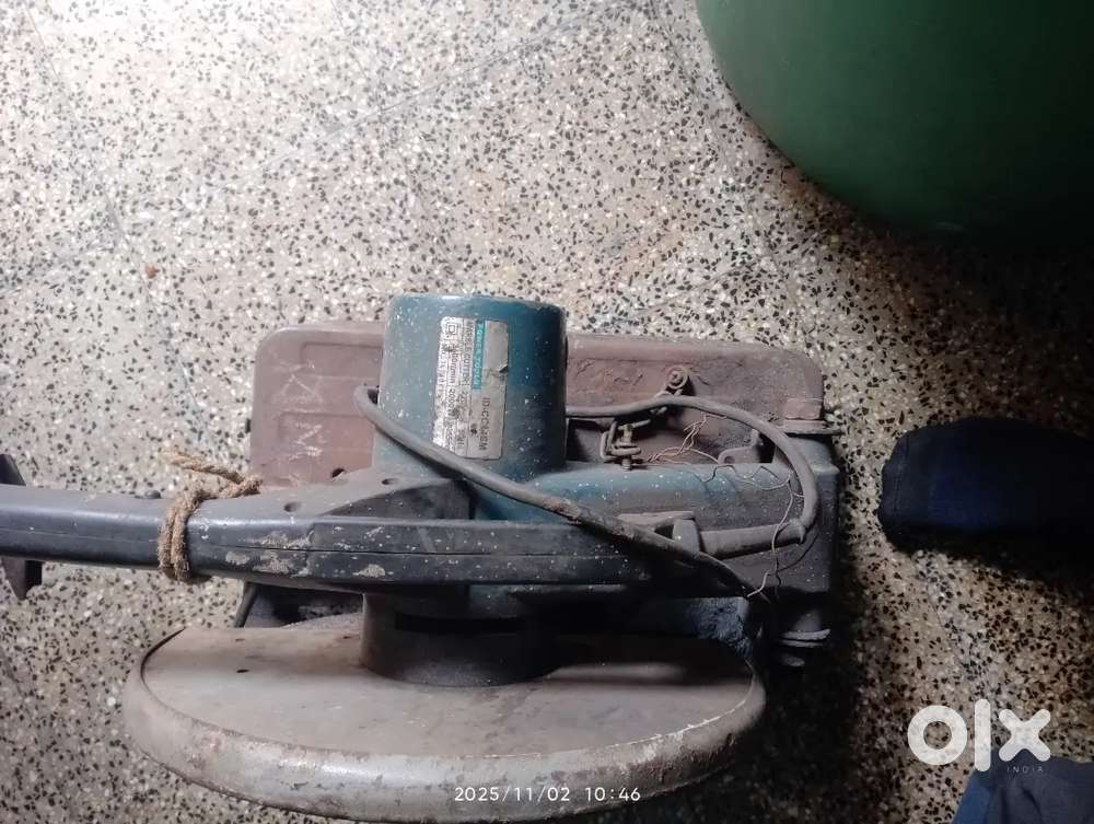 स्टील कटर मशिन