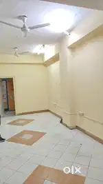 Vaishali, office, 350sqft in commercial building near nursery circle