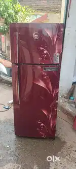 Godrej  freeze 280 liter new condition me hai
