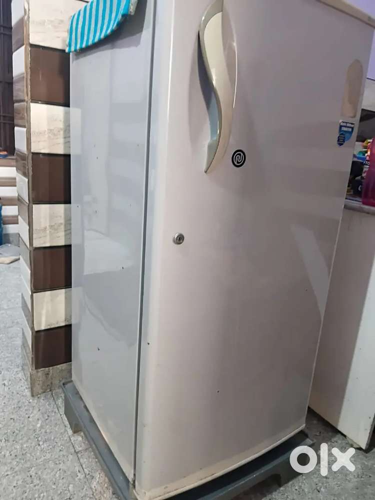 LG Fridge 150 litre
