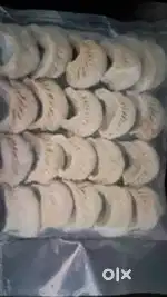 Momos cook