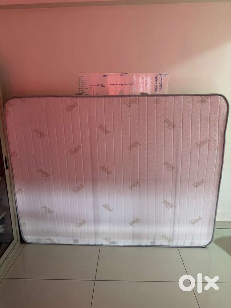 Sleepwell queen size mattress for sale