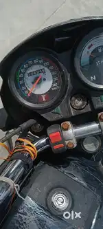 Splendor Plus bike ekadam new condition mein hai