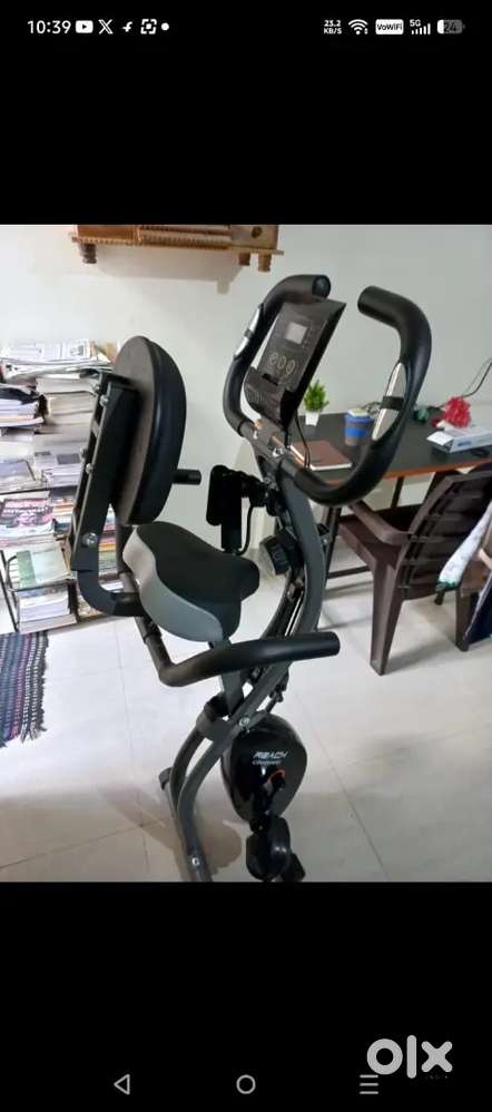 Foldable exercise cycle