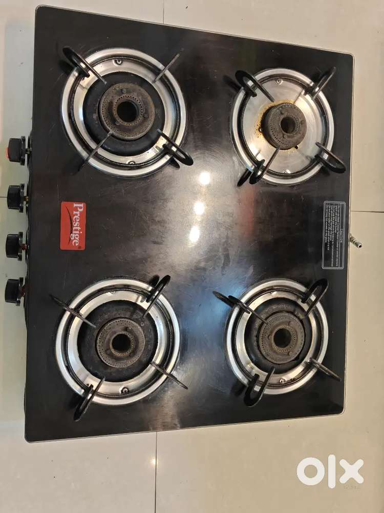 Selling a Genuine Prestige 4-Burner Gas Stove in Excellent Condition.