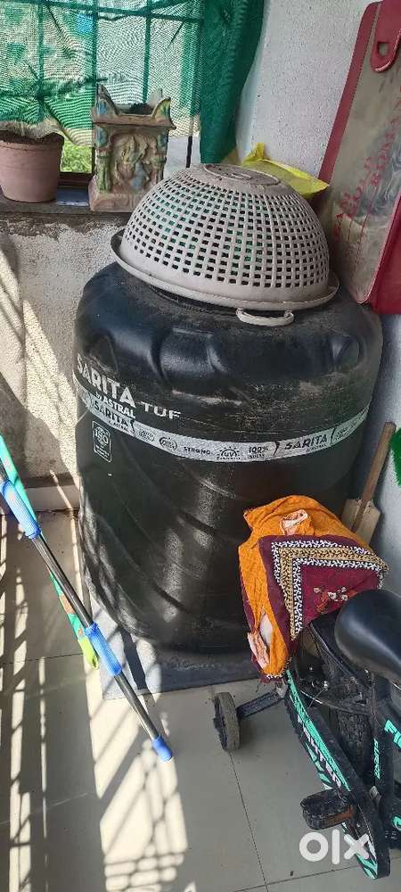 Water Tank 300 Litres for Sale – Good Condition