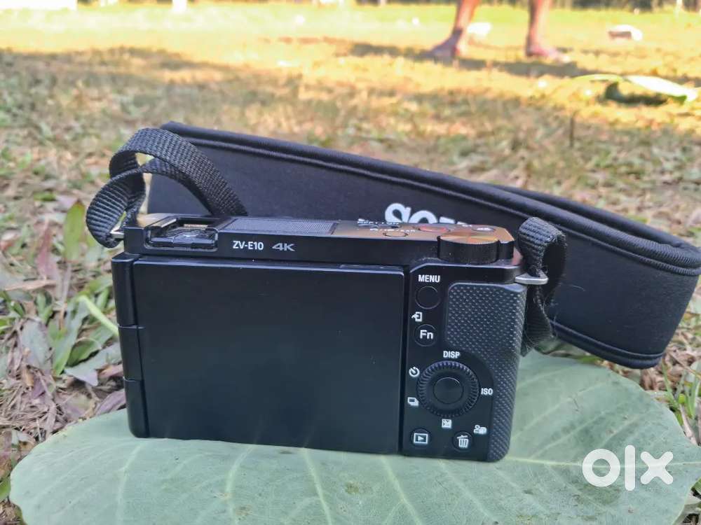 Sony ZVE10 only body (1 year 4 month old)