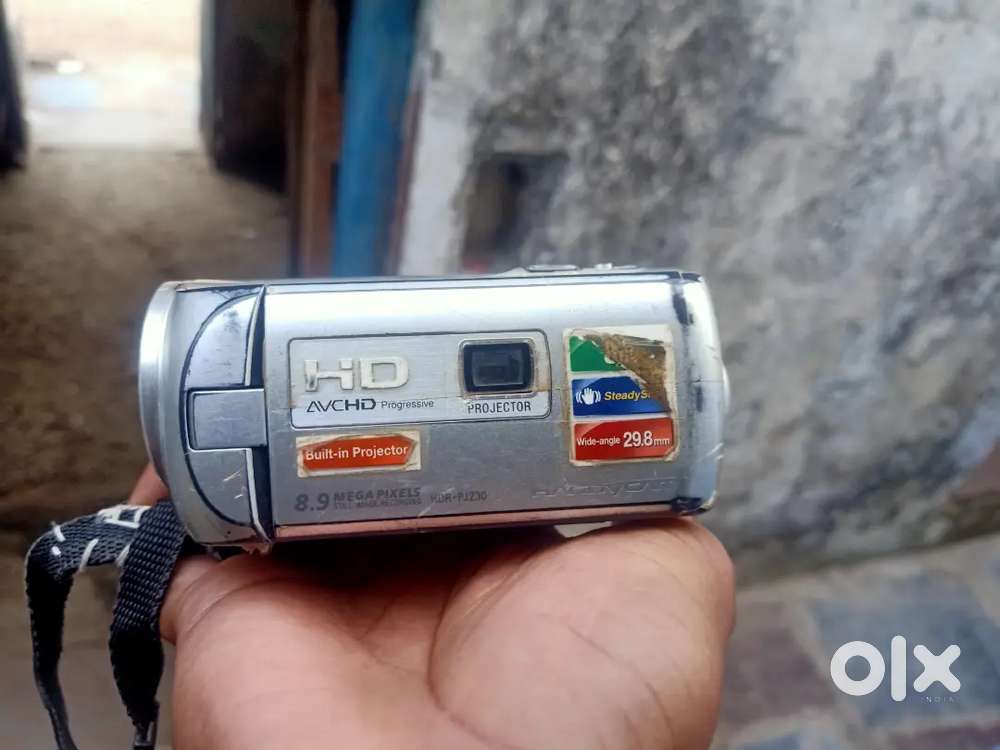 Cemera Nikon D40 & sony video me chota hd card wala