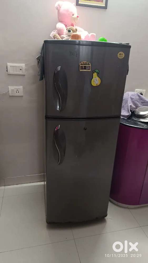 LG fridge working double door 230 liter